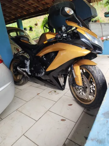 Vendo ou troco Srad 750 