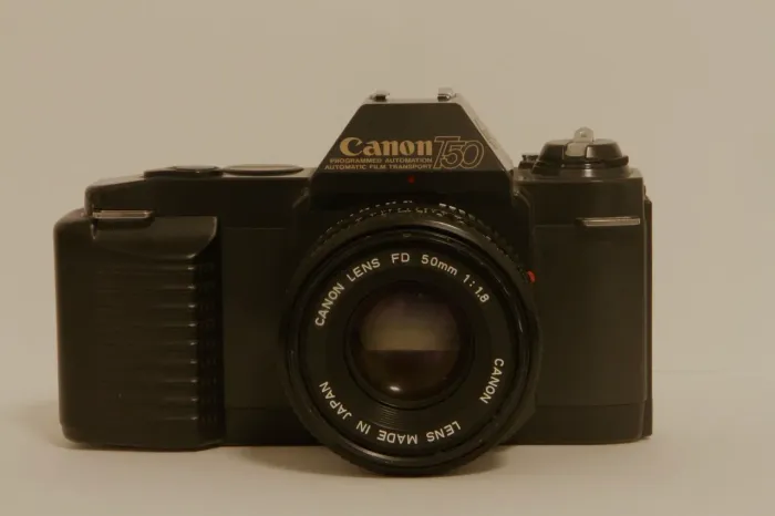Canon T50 + 50mm 1.8