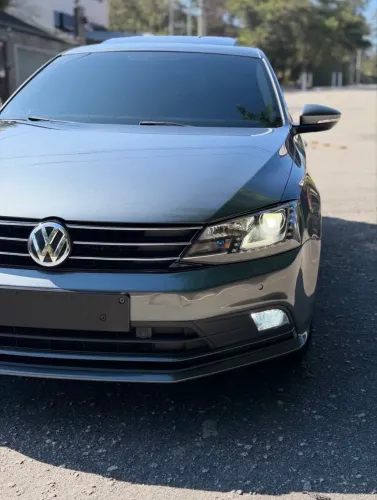 Volkswagen Jetta Highline 2.0 TSI 16V 4P Tiptronic 2017