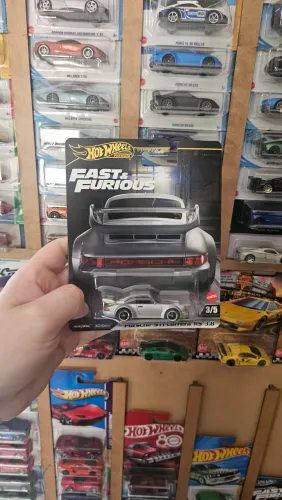 Hotwheels premium Porsche 911 carrera RS velozes e furiosos
