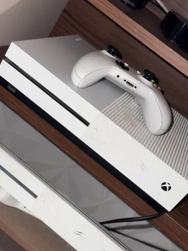 XBOX ONE S SEMI NOVO
