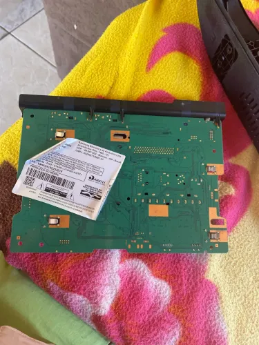 Vendo placas de televisão novas, barato 