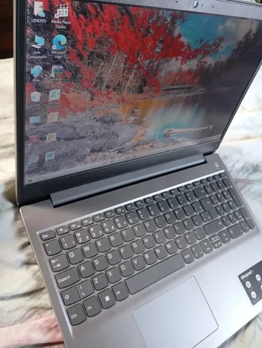 Notebook Lenovo Intel Celeron n4020 memória DDR4 4GB armazenamento MVME 128GB R$750