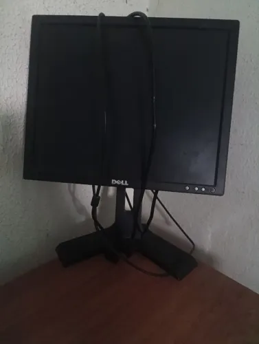 Monitor Dell 17" Ldc