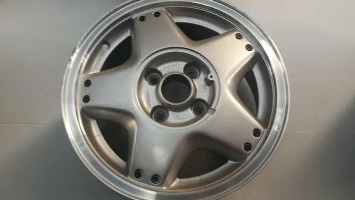 Roda aro 14 VW Gol TSI Prata com Borda diamantada 4X100 jogo
