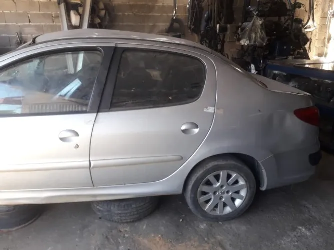 Sucata peugeout 207 16vv ( so para venda de peças )