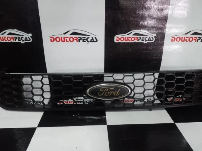 Grade Dianteira Ford fiesta 2010