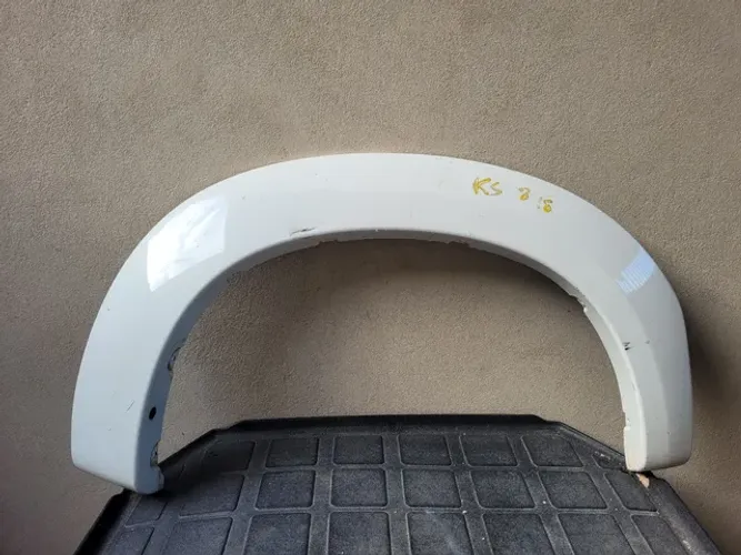 Moldura Paralama traseiro esquerdo Hilux 2012 2013 2014 2015