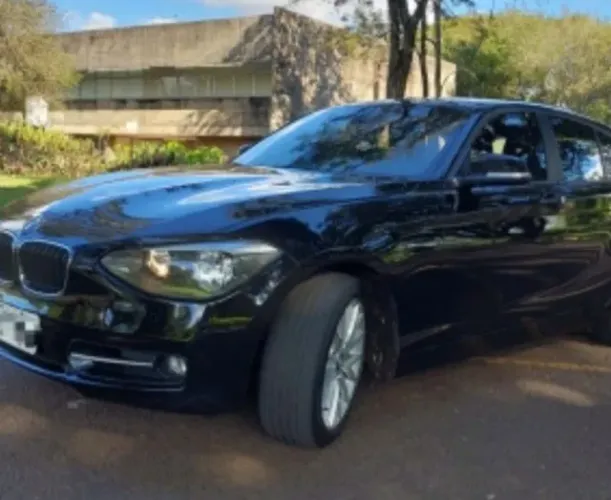 Sucata BMW 118 2013 para retirada de peças 