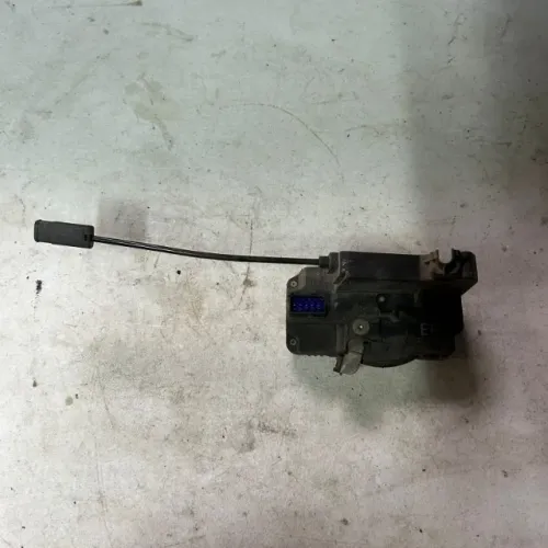 Fechadura Porta Dianteira Direita Corsa Montana 2004/2010