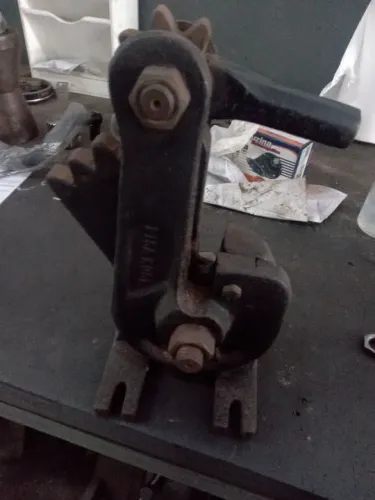 Cortador de vergalhão manual
