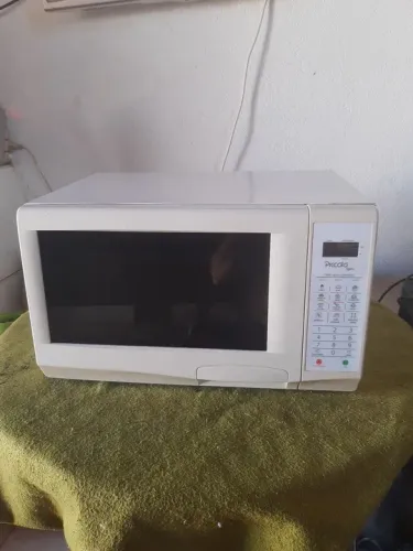 Microondas Piccolo Light Panasonic 22 Litros