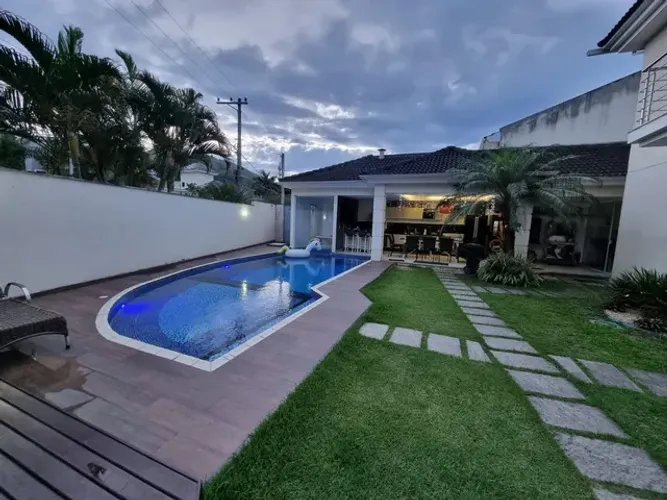 PORTEIRA FECHADA Residencial Rio da Prata Mansão Cinematográfica