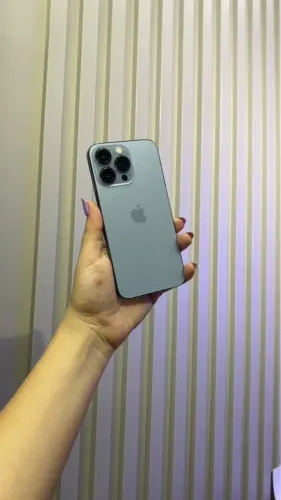 iPhone 13 Pro azul sierra
