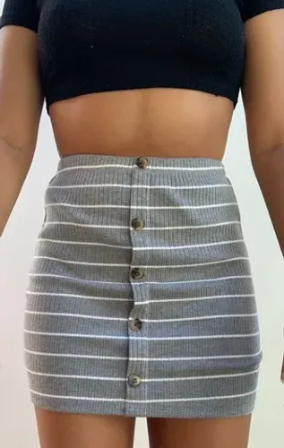 Saia cinza