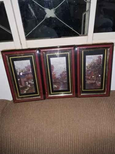 Três Quadros Decorativos