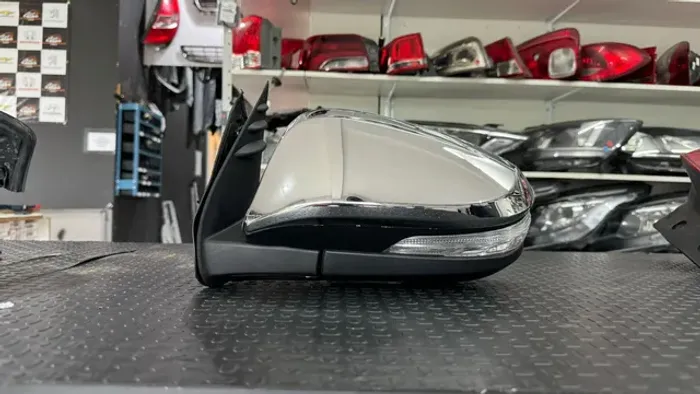 Retrovisor Hilux 2016 acima( valor unitário )