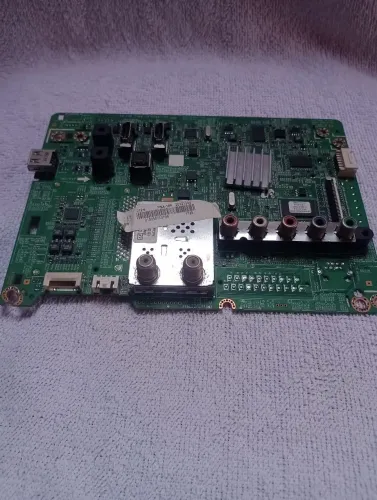 Placa principal da TV Samsung UN32EH4000G