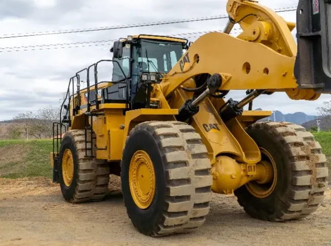 PÁ CARREGADEIRA 988K CATERPILLAR