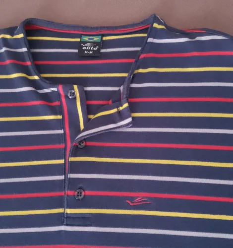 Camiseta Henley listrada - M
