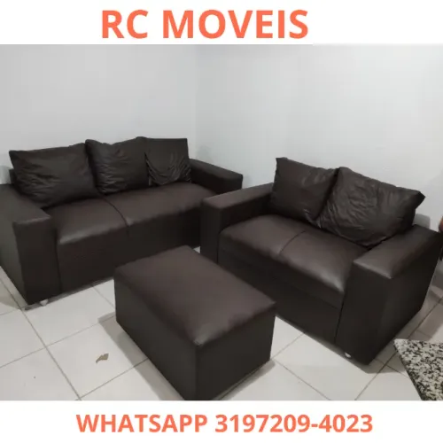 Sofá Couro Sintético 3 e 2 Lugares com Puff - Qualidade e Conforto