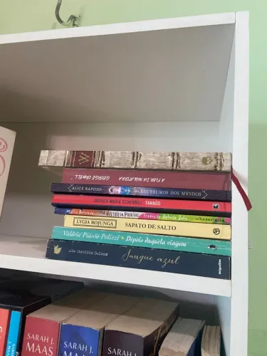 VENDE-SE LIVROS USADOS
