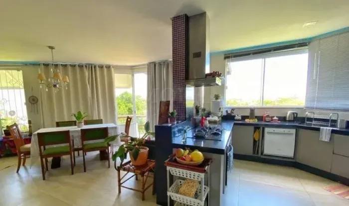 Fantástica mansão na Lagoa da Conceição - Vista para Lagoa