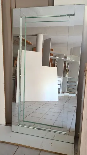 Móveis para loja de roupas ?