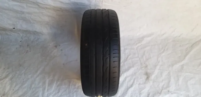Pneu Bridgestone 245/45/18 #150