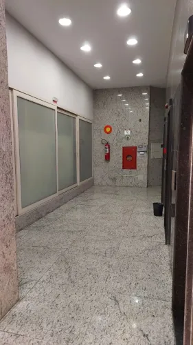 Sala comercial na Barão perto da Raja
