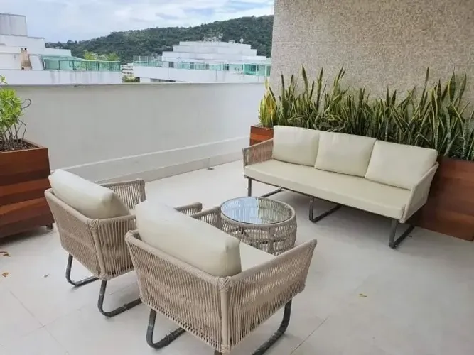CONJUNTO SOFÁ DE CORDA NÁUTICA - MESA DE CENTRO DE VIDRO