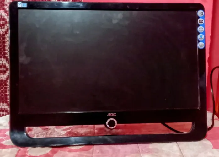 Monitor AOC  22 polegadas em ótimo estado 