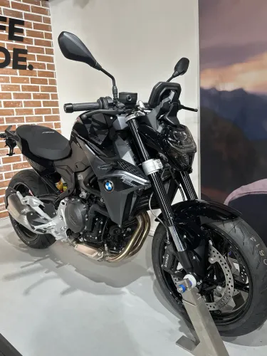 BMW F 900 R PLUS R$ 74.500 modelo 2026