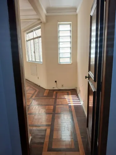 Amplo Aptº N.Sra.de Copacabana 2 qts. - 130m²