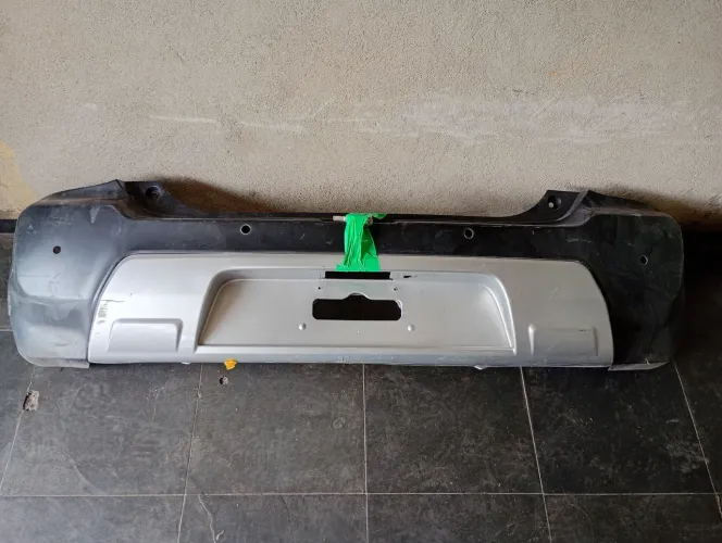 Parachoque Traseiro Toyota Etios Cross (Com Aplique Cinza )