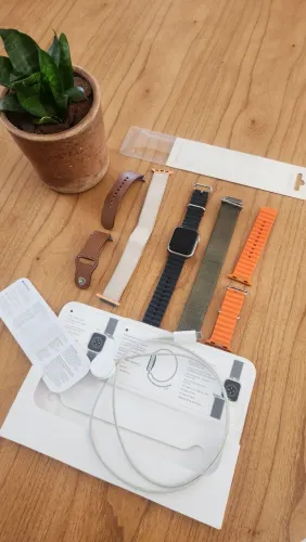 Apple watch se gps + 4 pulseiras, MUITO NOVO!