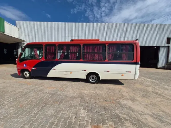 Vendo Micro Ônibus 2010 / 2011