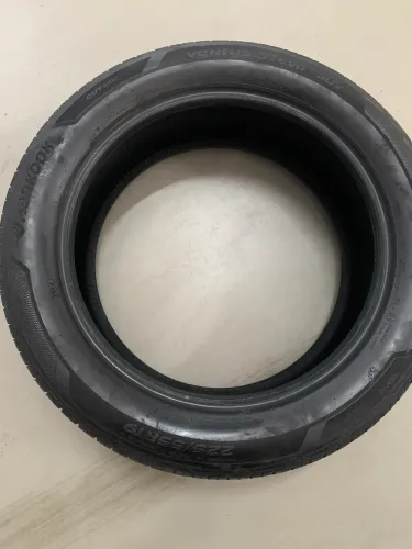 04 PNEUS 225/55R19 HANKOOK