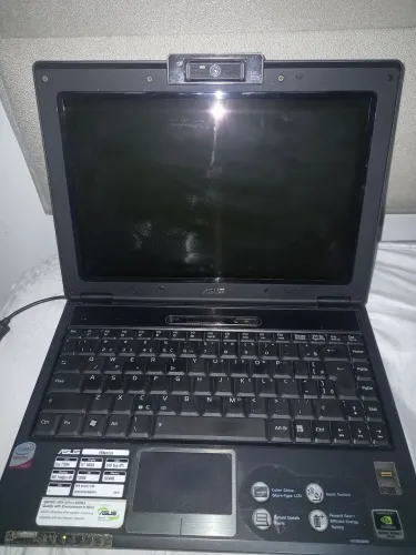 Notebook Asus modelo f9 séries com defeito 