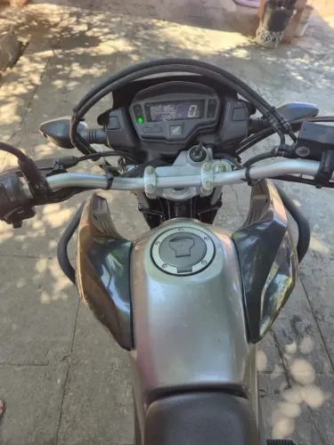 BROS 22/23 7.000 km único dono