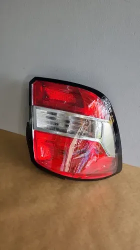 Lanterna traseira LE Chevrolet GM Spin 2012/2018 Original Nova
