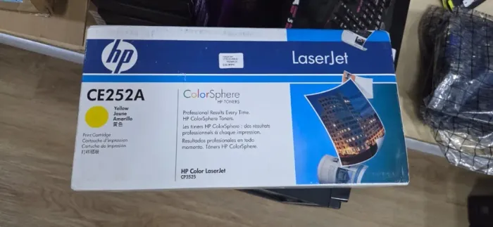Toner original HP na caixa novo CE252A amarelo