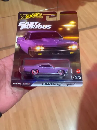 Hot Wheels 1966 Chevy Impala