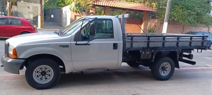 Ford F-350 Carroceria Madeira