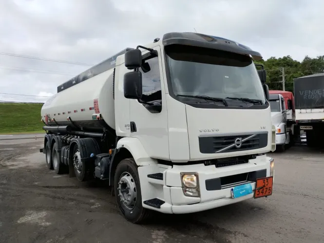 VM 270 NO TANQUE - 12/13 - R$ 290.000