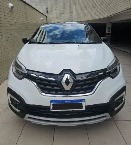 Captur Iconic 1.3 2023 16.000 km 