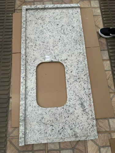 Lote com 2 Bancadas em Granito Dallas - Novas