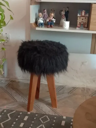 Banquinho pelucia