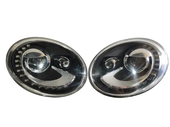Par de Farol Fusca Tsi 2013 2014 2015 2016