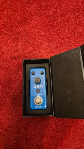Pedal Chorus Rowin